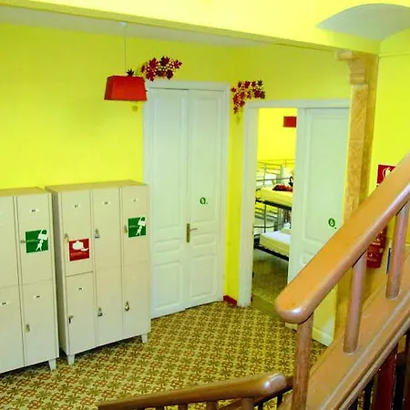 Garden House By Feetup Hostel Barcelona