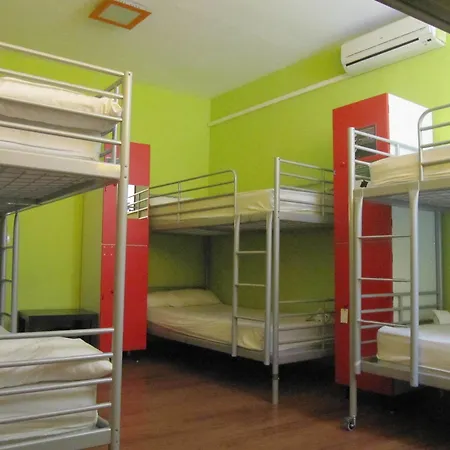 Garden House By Feetup Hostel